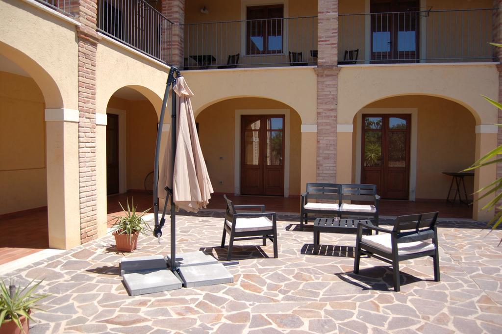 La Vecchia Fornace Hotell SantʼAnna Arresi Eksteriør bilde